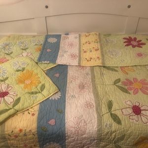 Pottery Barn Kids Girls Bedroom full ensemble, Beautiful!